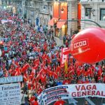 Poca adhesión a la huelga pero gran éxito de la manifestación