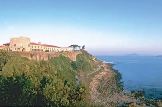 Cena a ciegas en una fortaleza medieval Cena a ciegas en una fortaleza medieval