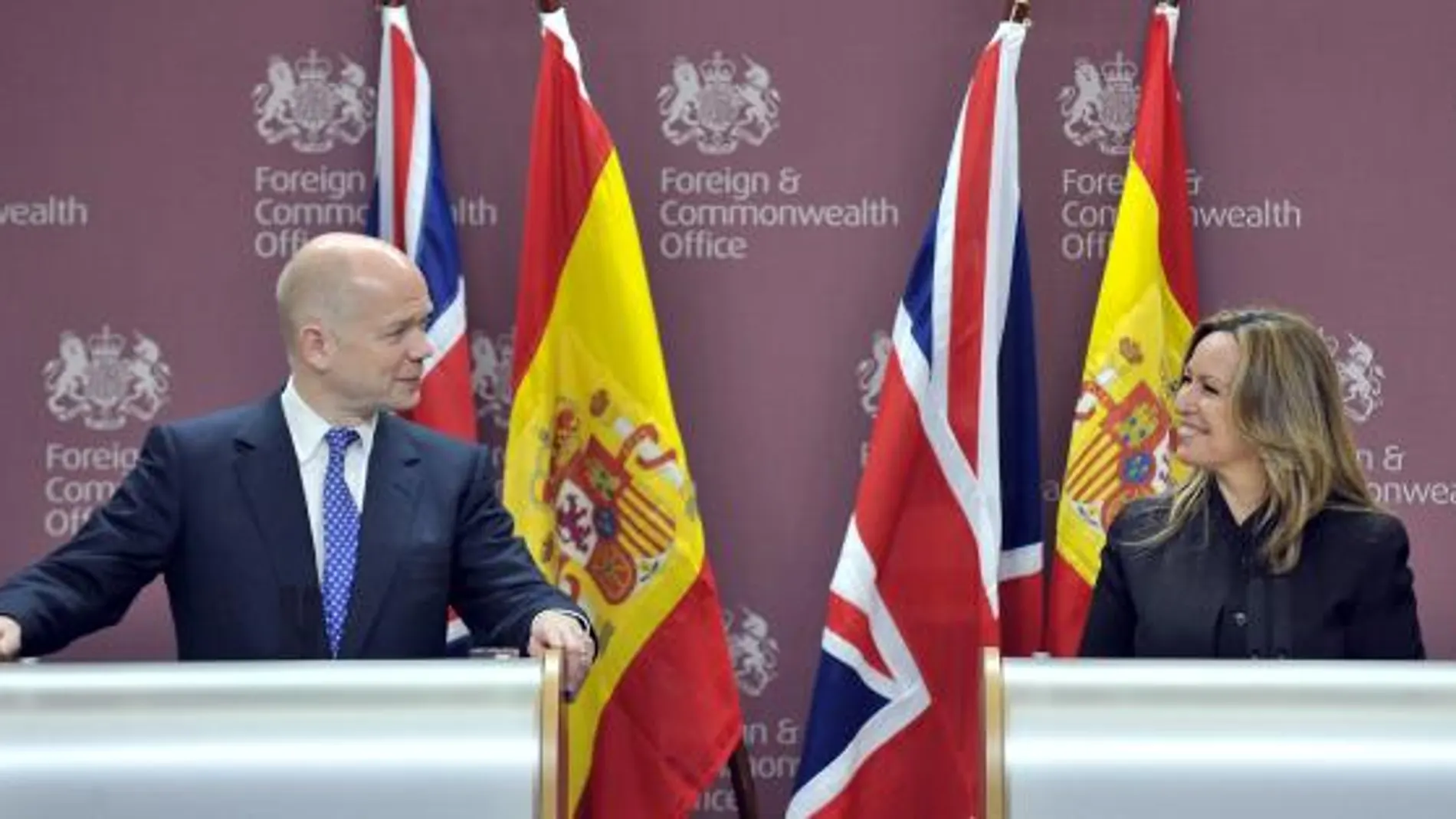 Jiménez reafirma el compromiso español con el Foro Tripartito sobre Gibraltar