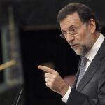 Moncloa ve al PSOE tras el «bulo» de que Rajoy infló el déficit