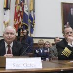 El secretario de Defensa de EEUU cree que la presión obligará a Gadafi a dejar el poder