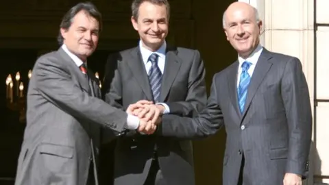 Artur Mas y Duran Lleida junto al presidente la última vez que se reunieron en La Moncloa en 2006
