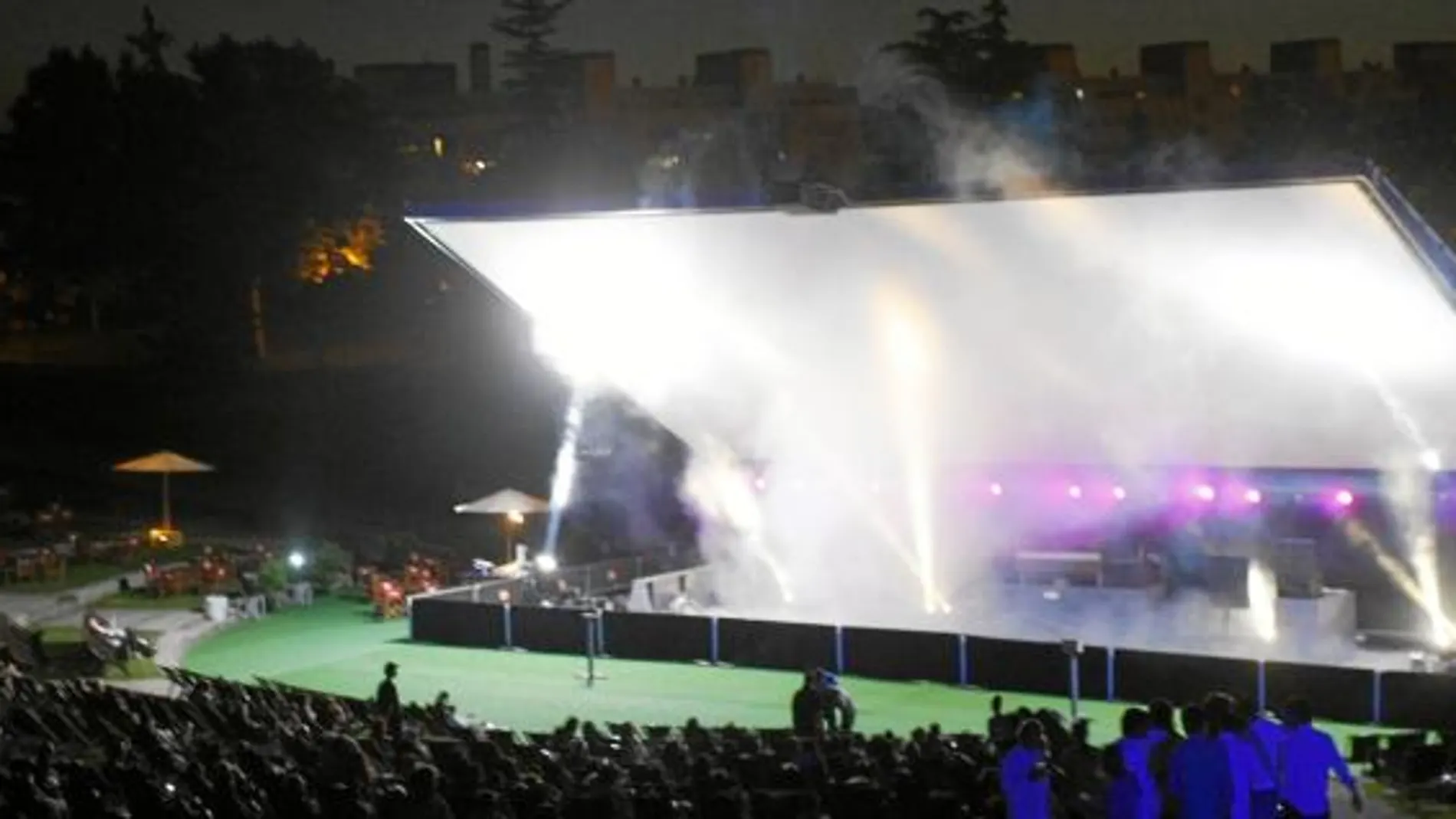 Una pantalla gigante permitirá a los madrileños disfrutar del cine y el buen clima del verano
