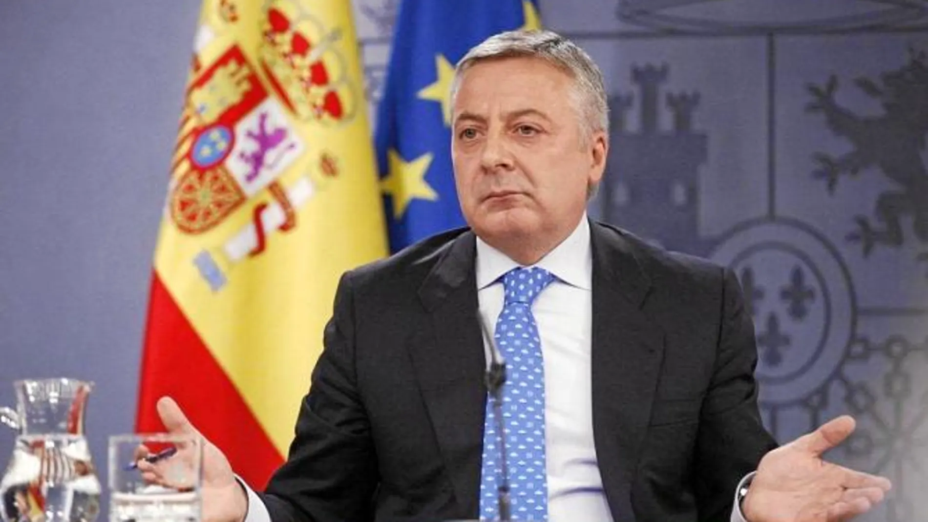 El ministro de Fomento, José Blanco, hizo ayer una defensa del Corredor de forma íntegra