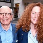 Murdoch asegura que Rebekah Brooks, ex directora del rotativo, cuenta con su apoyo
