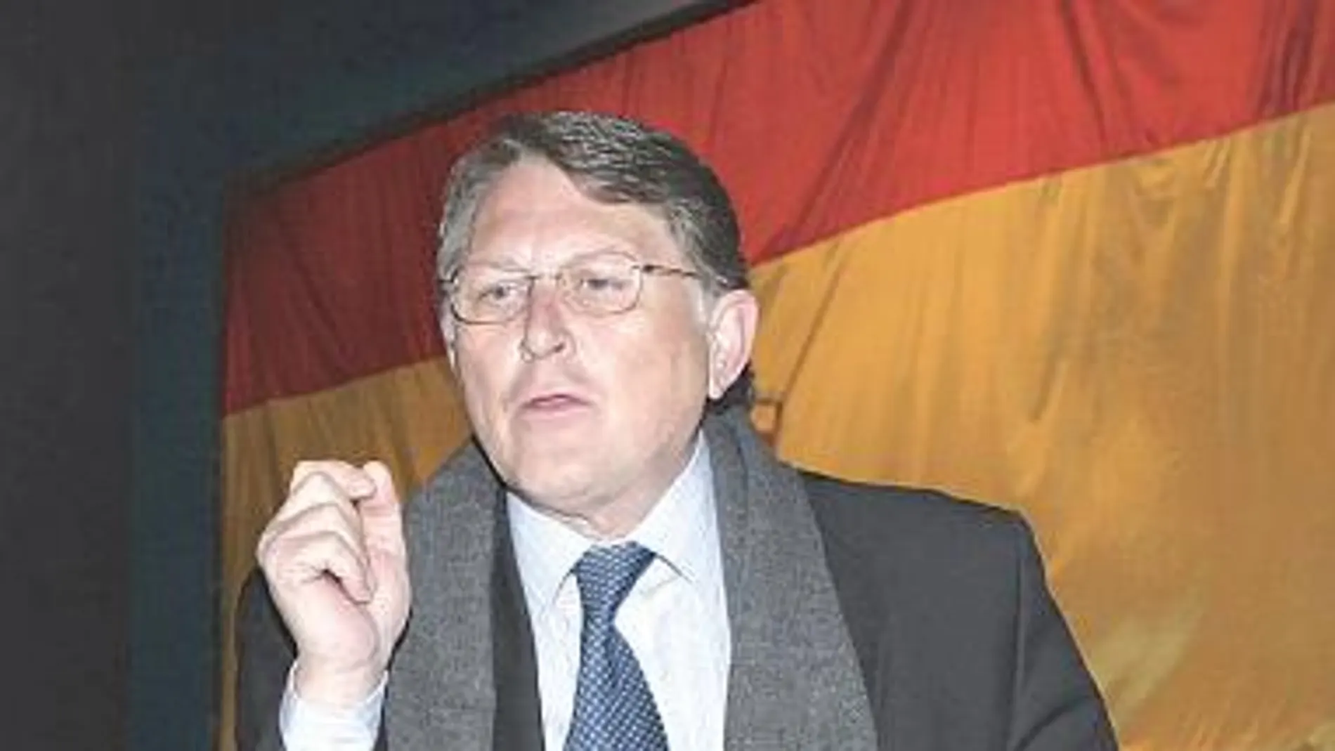«Saqué la silla de la cabeza y la puse debajo de culo»