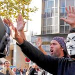 Los Mossos desalojaron a los indignados acampados ante la Bolsa de Barcelona