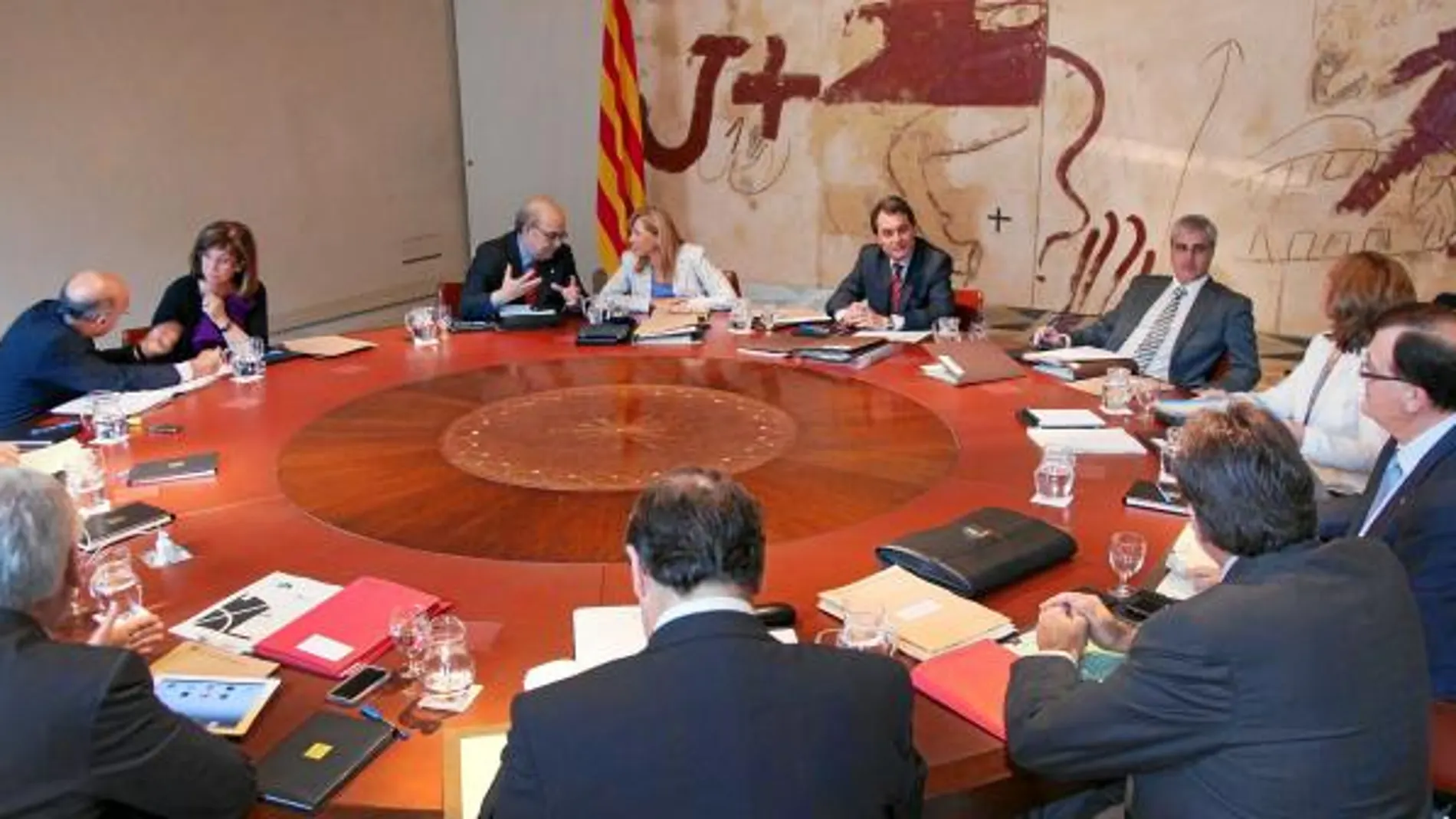 Artur Mas reunió ayer a su consejo ejecutivo por penúltima vez antes de irse de vacaciones