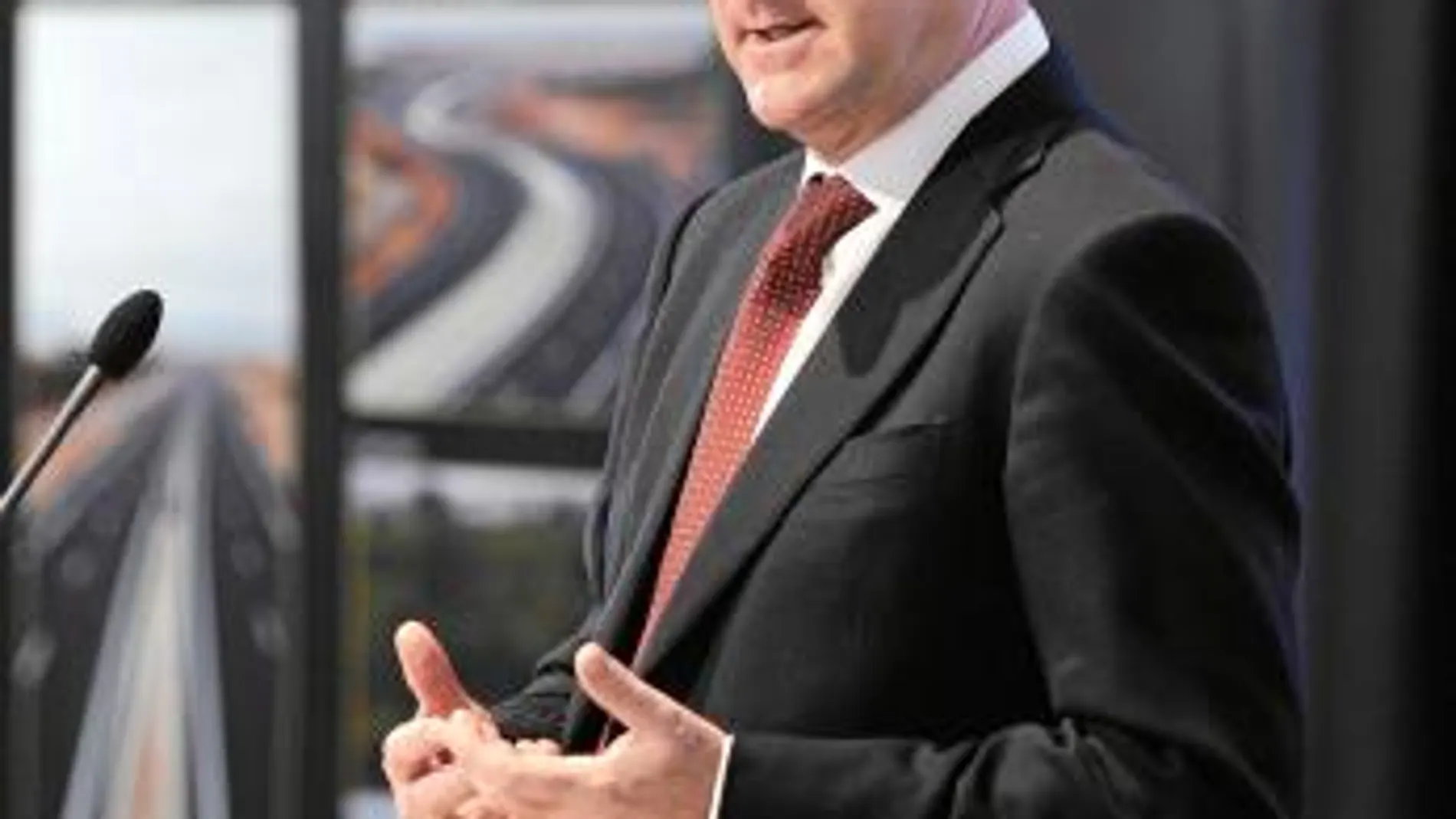 El presidente de la Región, Ramón Luis Valcárcel, exige a ETA lo que quiere la mayoría de los españoles