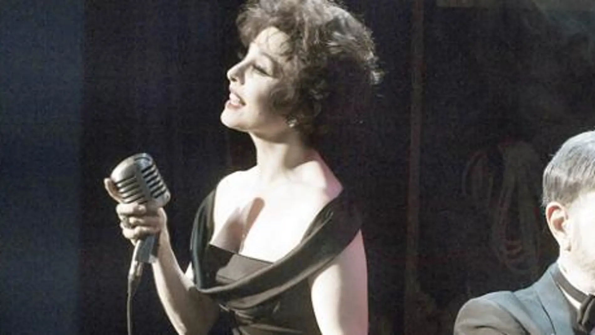 Natalia Dicenta reproduce el talento y la autodestrucción de Judy Garland