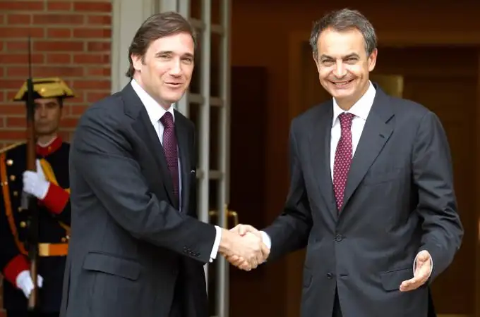 Zapatero subraya la «cercanía» con Rubalcaba tras discrepar con la reforma