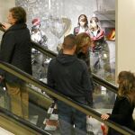 La «Guía Práctica para el Consumidor en Navidad» fue presentada ayer y busca ayudar a los madrileños a afrontar las fiestas navideñas