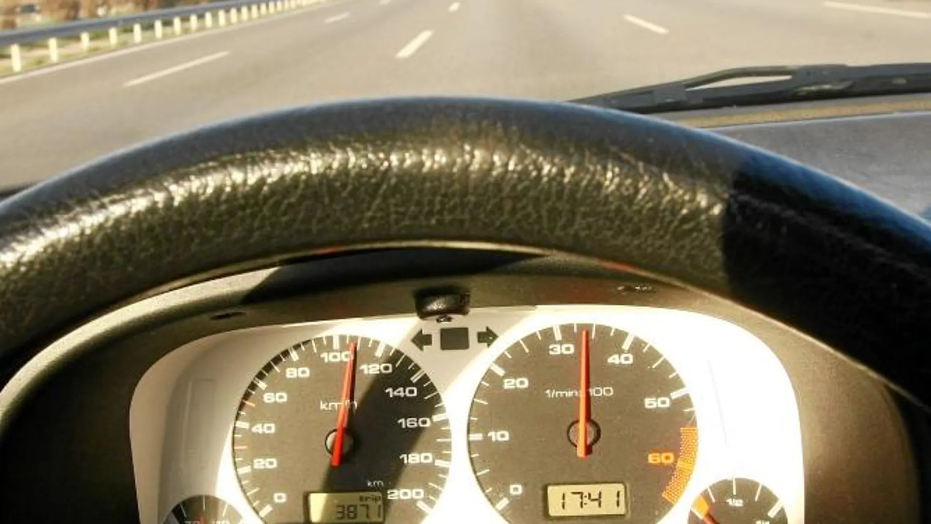 A 110 km/h los consumos se rebajan sólo décimas y algunos coches automáticos consumen más que a 120