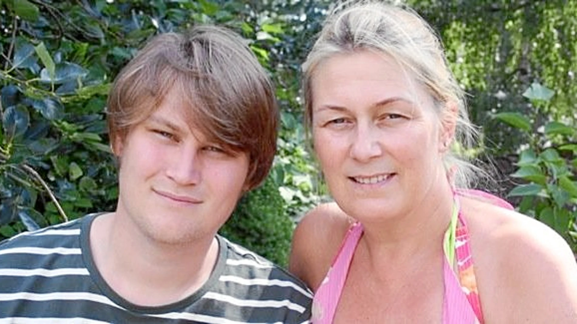 Knut, y su madre, Gina, se salvaron del plan de Breivik