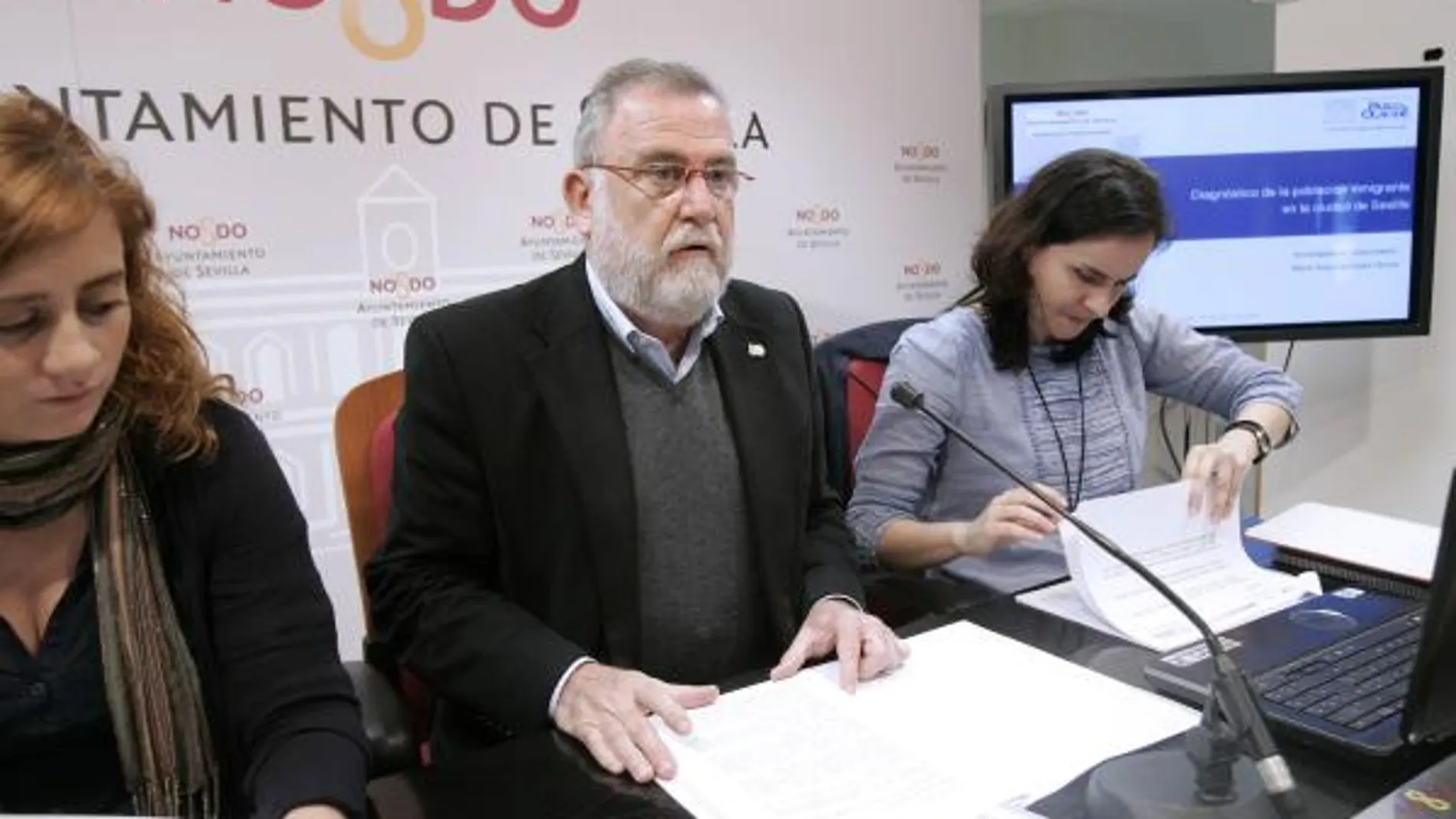 Antonio Rodrigo Torrijos, en el centro, imputado por el "caso Mercasevilla"
