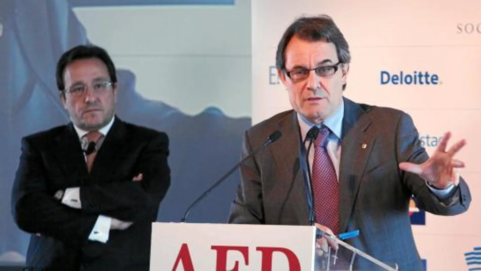 Artur Mas avanzó detalles del posible acuerdo durante un almuerzo con la Asociación Española de Directivos