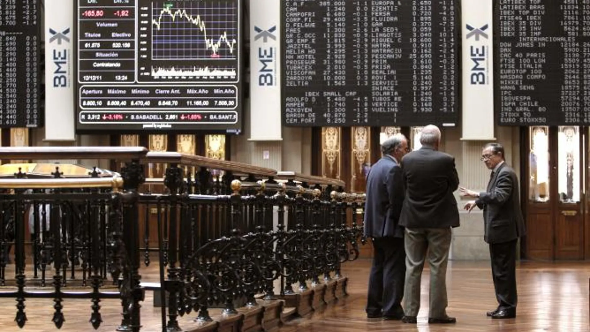 El Ibex sube un 2,44% y la prima de riesgo cae a 316 puntos