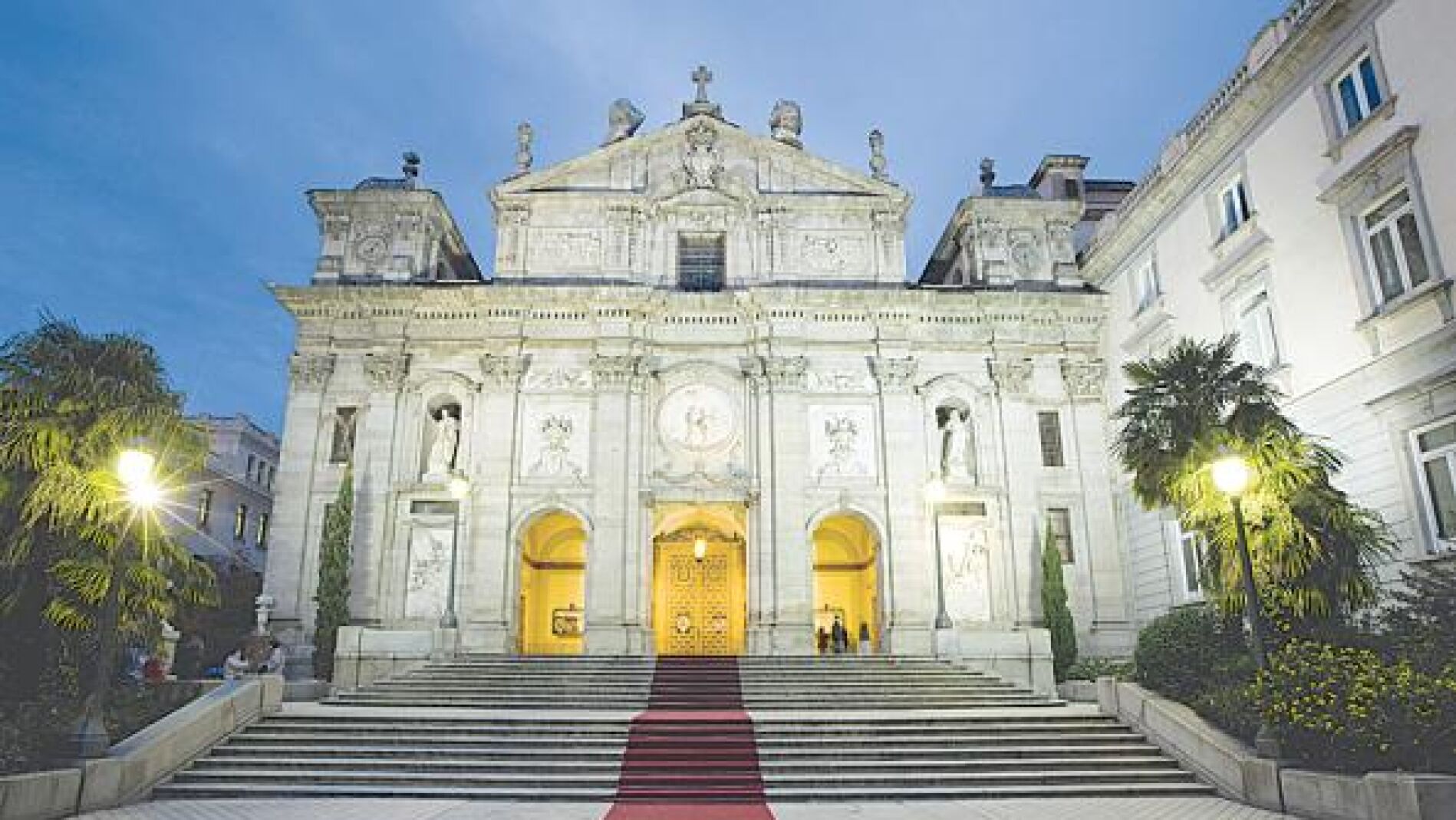 Las Salesas: El Convento Que Se Convirtió En Palacio De Justicia