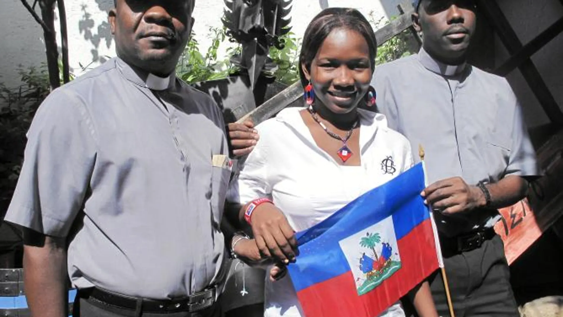 Los peregrinos de Haití se han alojado en Campo de Criptana (Ciudad Real) donde celebraron una eucaristía junto a los típicos molinos de este pueblo