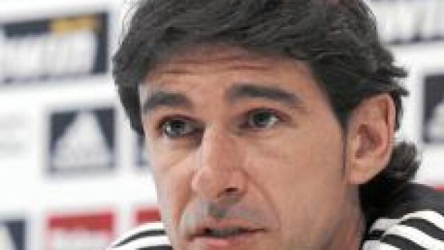 Aitor Karanka, durante la conferencia de prensa de ayer en la que sustituyó a Mourinho