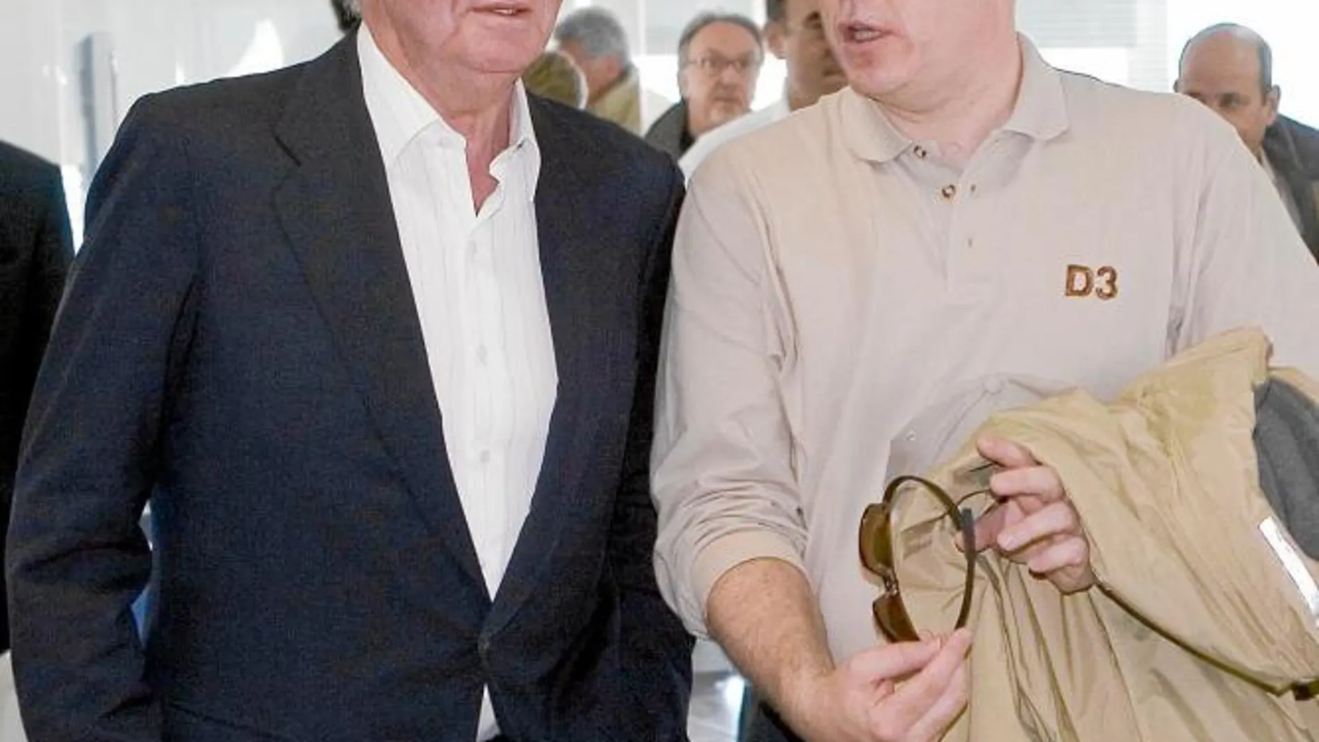 Don Juan Carlos ha coincidido en numerosas ocasiones con Alberto II. En la imagen, en el puerto de Valencia en 2007