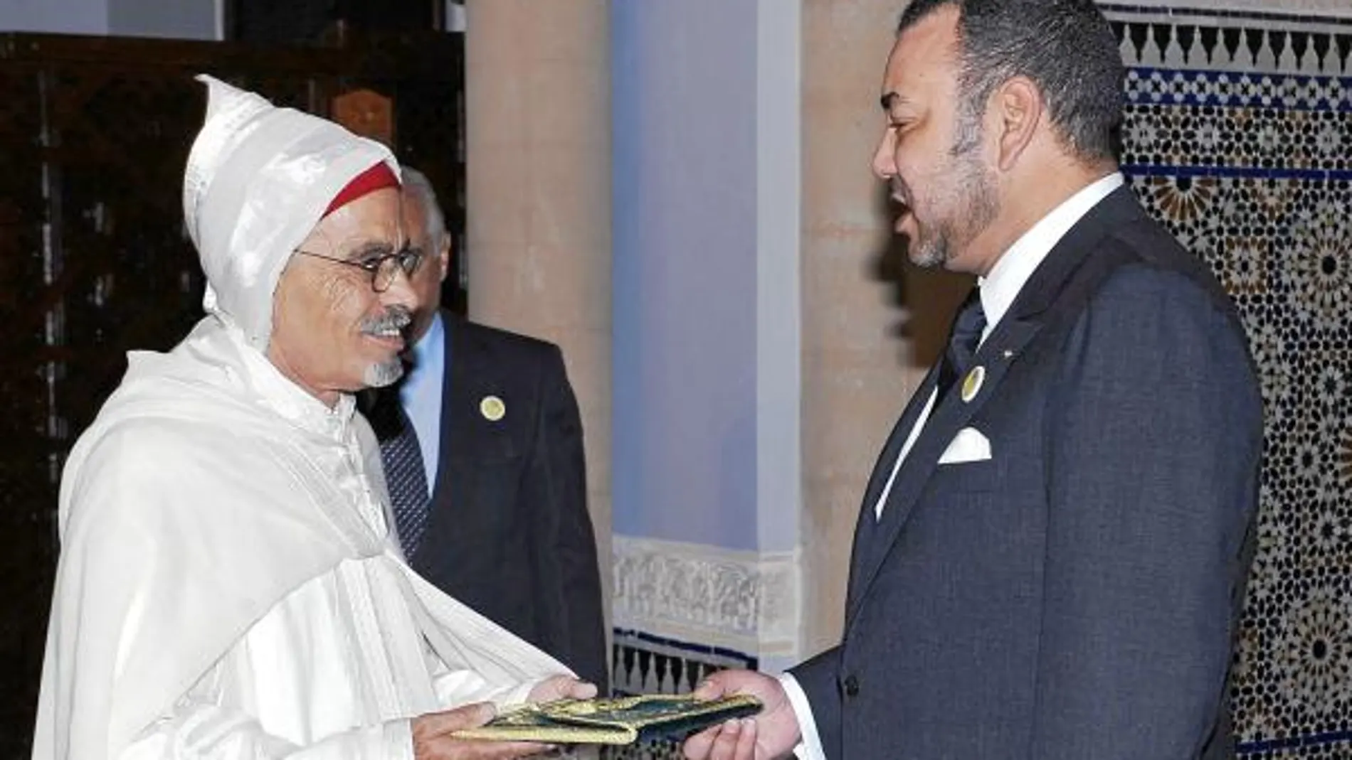 A finales de noviembre, Mohamed VI le nombró embajador
