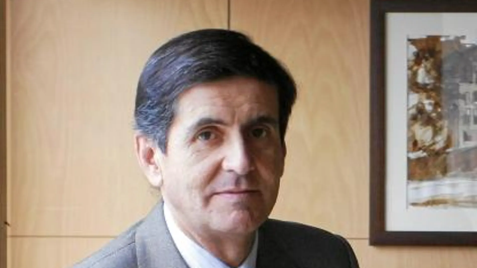Pedro González-Trevijano fue elegido rector de la universidad en octubre de 2009