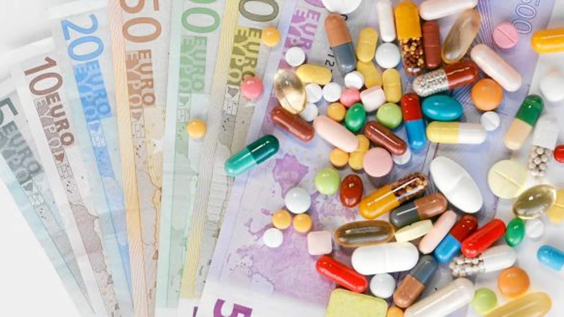 El Ejecutivo estudia gravar hasta con 3 euros la receta médica