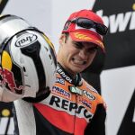 Pedrosa celebra su victoria en Portugal