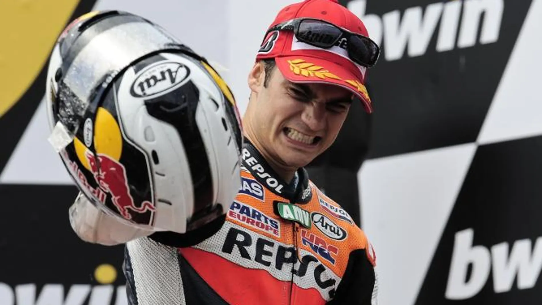 Pedrosa celebra su victoria en Portugal