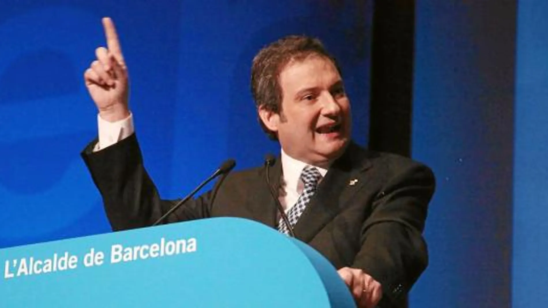 El alcalde de Barcelona descarta ir de número dos en la lista de Tura