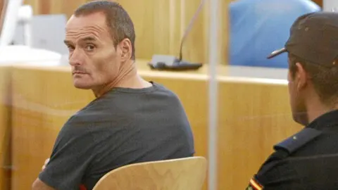 Antonio Olarra Guiridi fue jefe militar de la banda terrorista ETA y fue el encargado de planificar y asumir enumerosos atentados