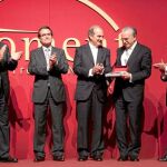 El presidente de La Caixa recibe la medalla de Fomento del Trabajo