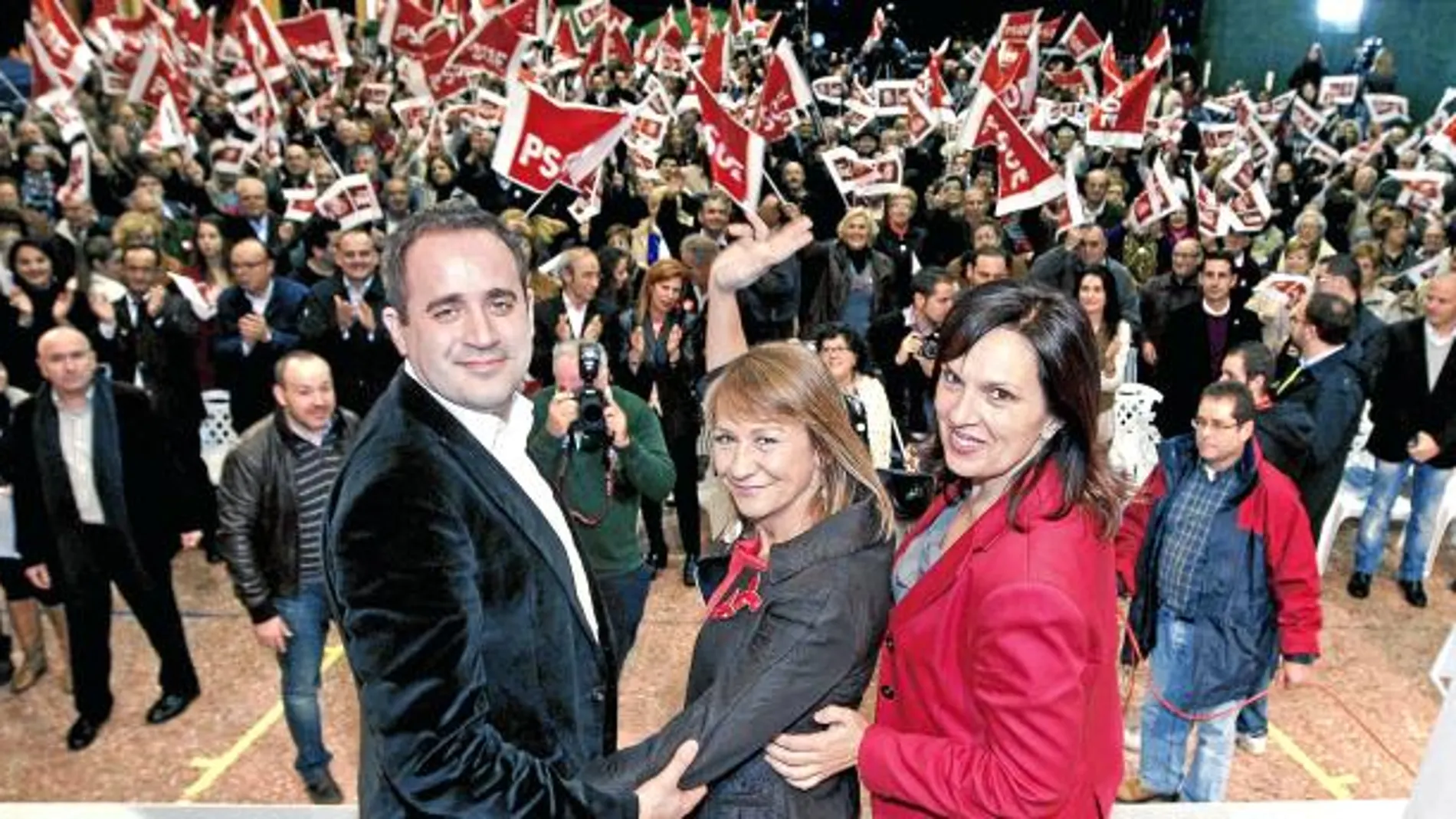 El líder del PSPV, Jorge Alarte, junto a Rodríguez-Piñero y Martínez en un acto de la pasada campaña
