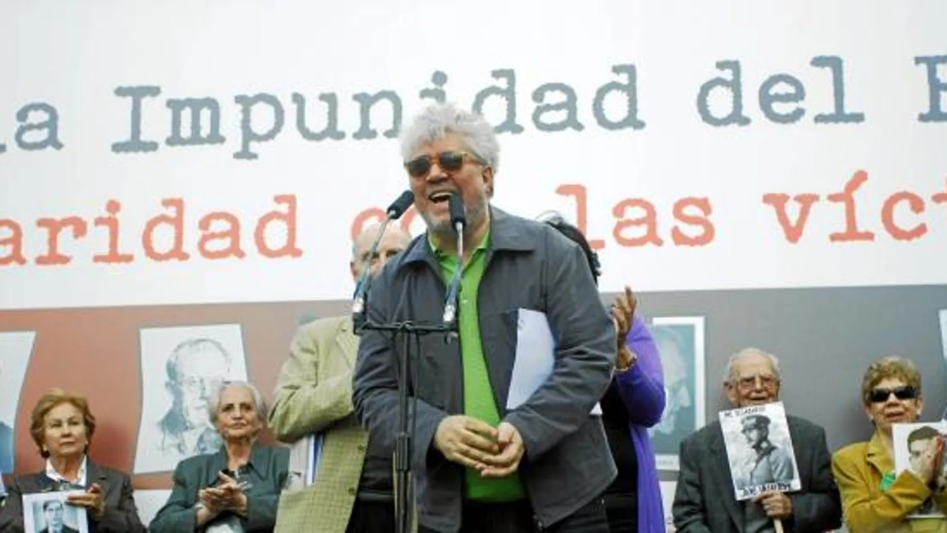 El director de cine Pedro Almodóvar, durante un reciente acto relacionado con la Memoria Histórica