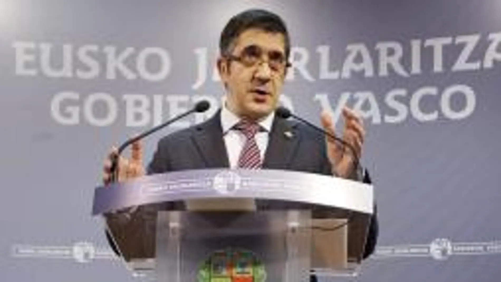 El lendakari compareció hoy ante la prensa en Vitoria