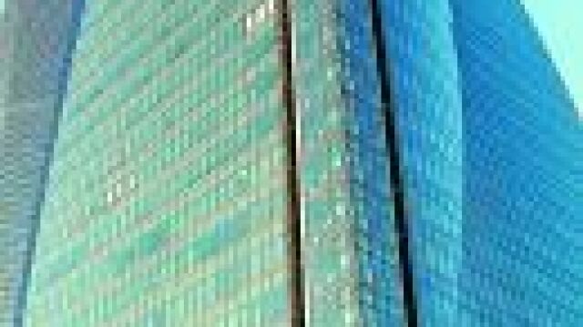 Numerosos directivos de Villar Mir, propietaria de Torre Espacio, asisten a las misas que se celebran en la capilla