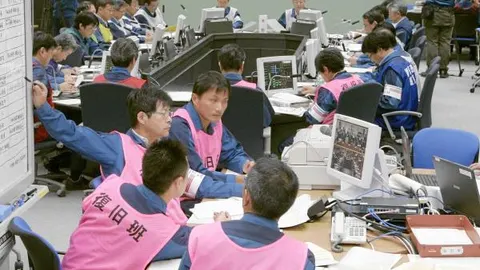 Trabajadores de la central japonesa