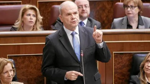Chaves, ayer, durante la sesión de control al Gobierno