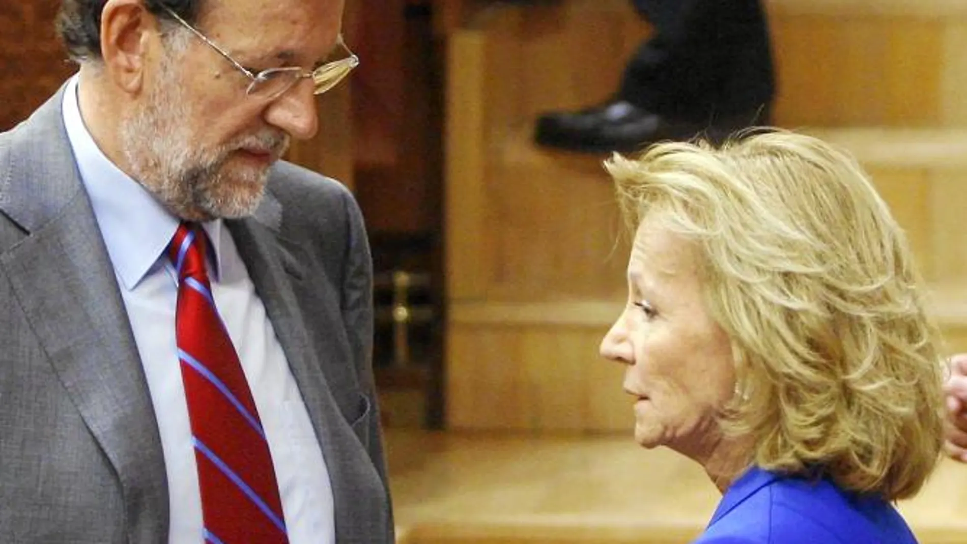 Rajoy, «muy contento»: Mariano Rajoy, que ayer mantuvo una intensa conversación con la vicepresidenta Elena Salgado, se mostró «muy contento» tras aprobarse la reforma.