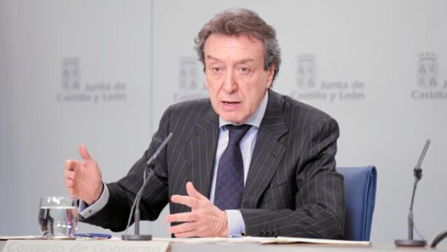 El portavoz José Antonio de Santiago-Juárez explica los acuerdos aprobados por el Consejo de Gobierno