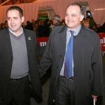 El candidato Joan Calabuig, junto a Jorge Alarte