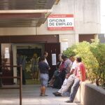 La mitad de los parados lleva más de un año buscando trabajo