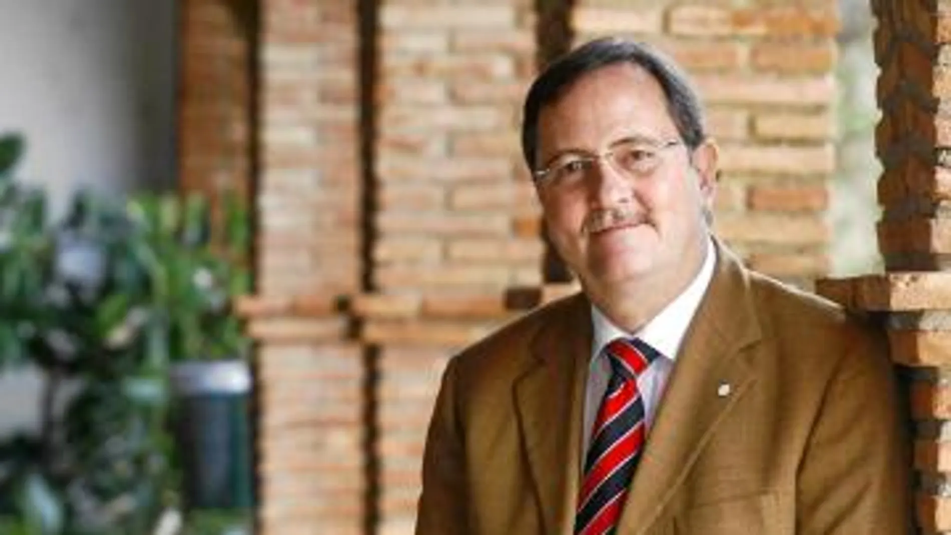 Rolf Deege: «España es el país más lento para registrar nuevos productos»