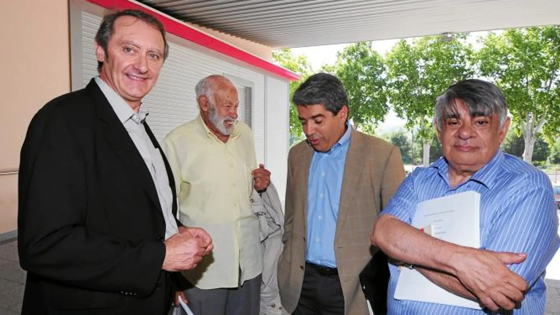 Homs, ayer en Prada de Conflent (Francia), junto al presidente de la Universitat Catalana d'Estiu