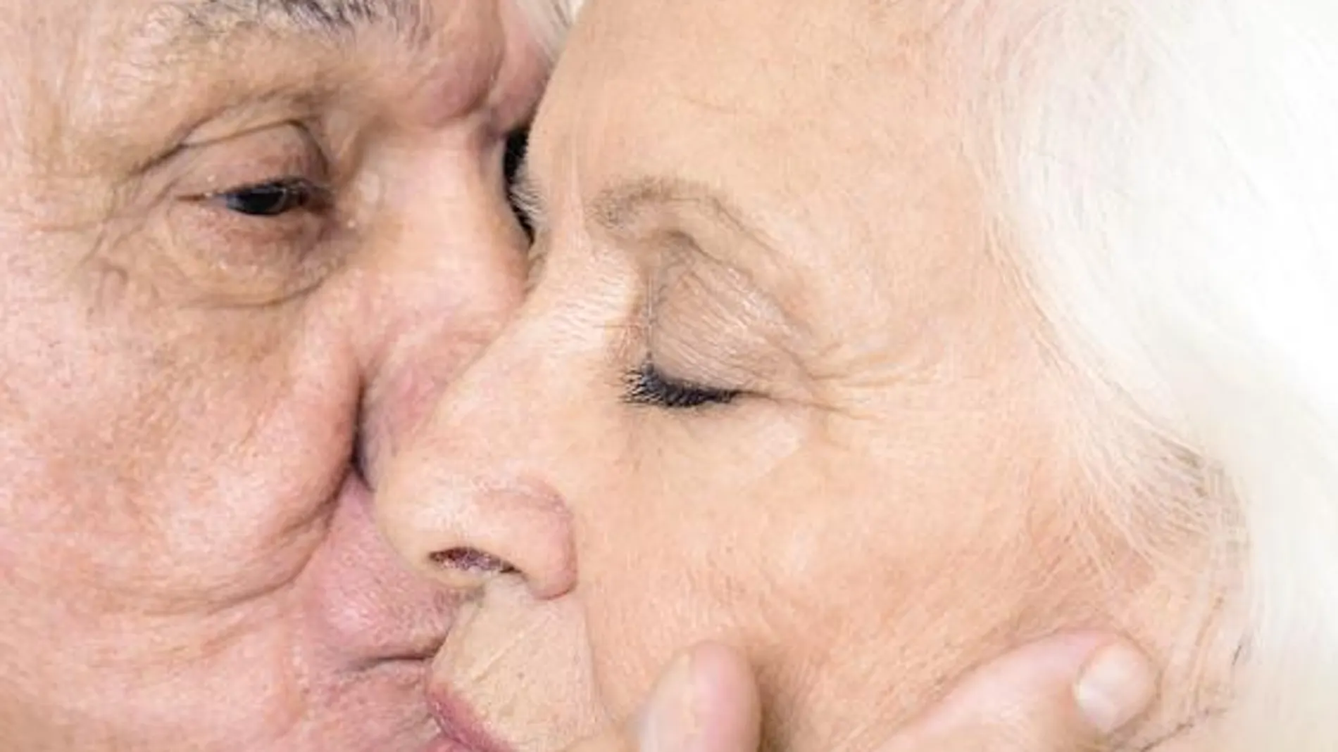 Abuelos felices gracias al sexo