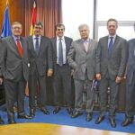 De izda. a dcha., A. Navarro, M. García de Quevedo, J. Jordana, F. Amedo, I. Larracoechea, M. A. Díaz Yubero, B. Beunier, S. Barreno, C. Lumbreras, R. García