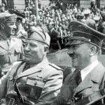 Mussolini y Hitler, tras una de sus reuniones