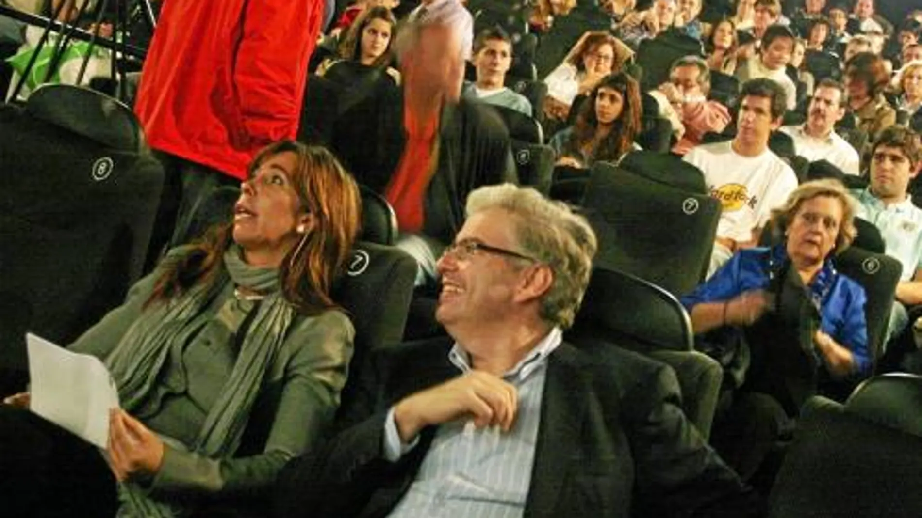 Sánchez-Camacho y Cornet, ayer en un acto que el PP hizo en el cine