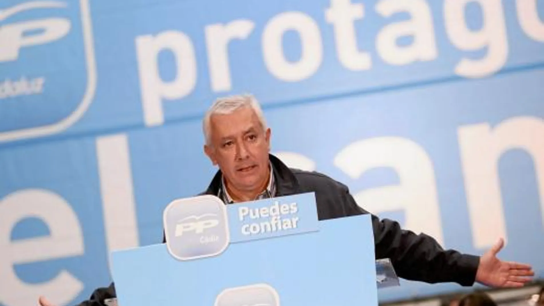 Arenas estuvo ayer en Algeciras, arropando a 44 candidatos del PP a alcaldías de municipios de la provincia de Cádiz
